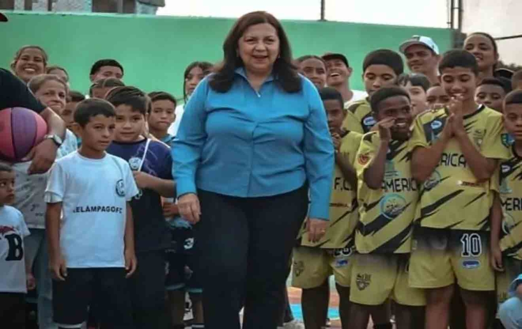 Alcaldía de Caracas entregó rehabilitación de una cancha en Nuevo Horizonte