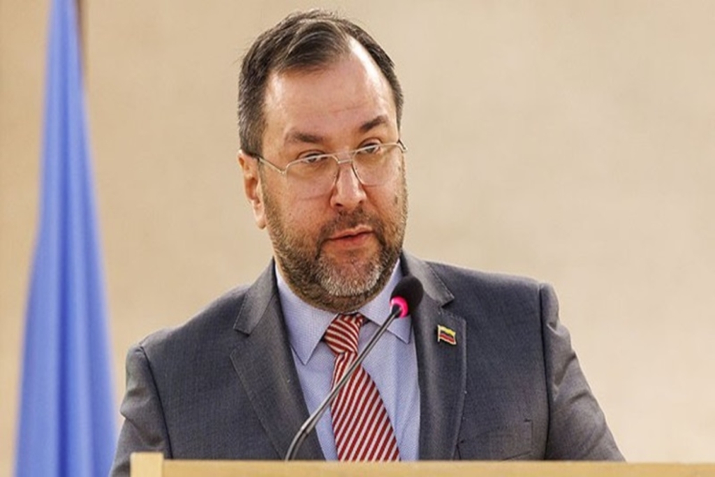 Canciller Yván